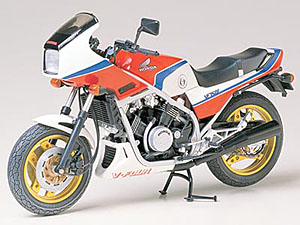 [1/12] Honda VF750F
